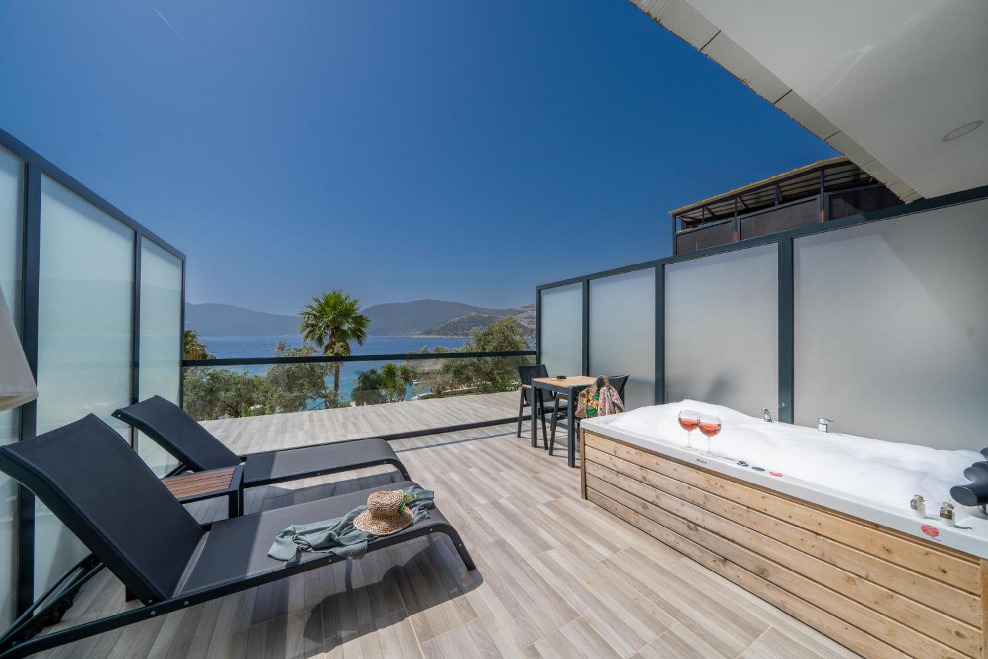 Kalkan Beach Park Hotel Каш Екстер'єр фото