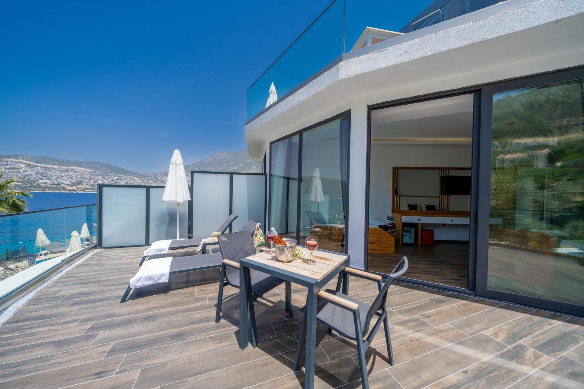 Kalkan Beach Park Hotel Каш Екстер'єр фото