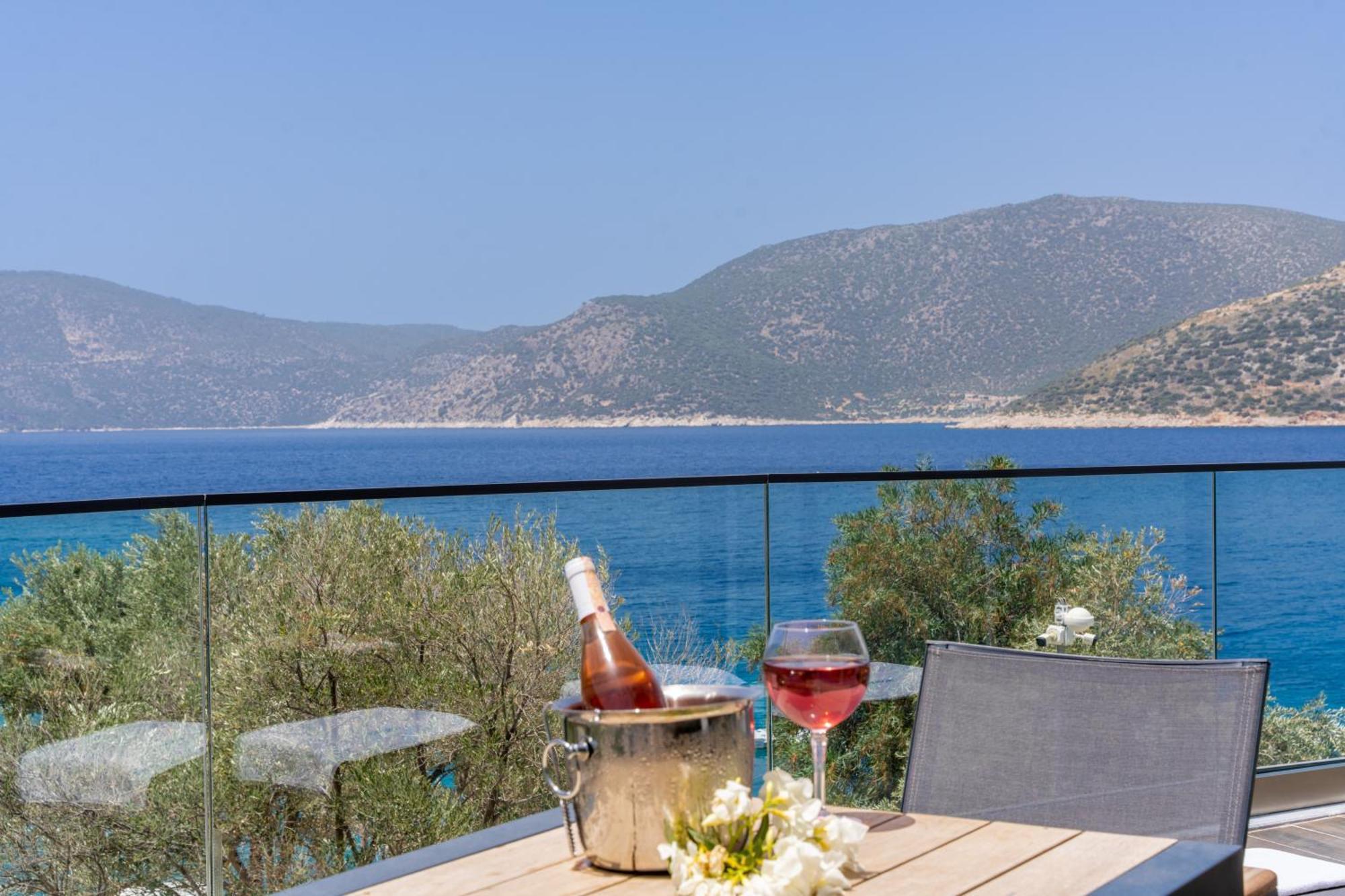 Kalkan Beach Park Hotel Каш Екстер'єр фото