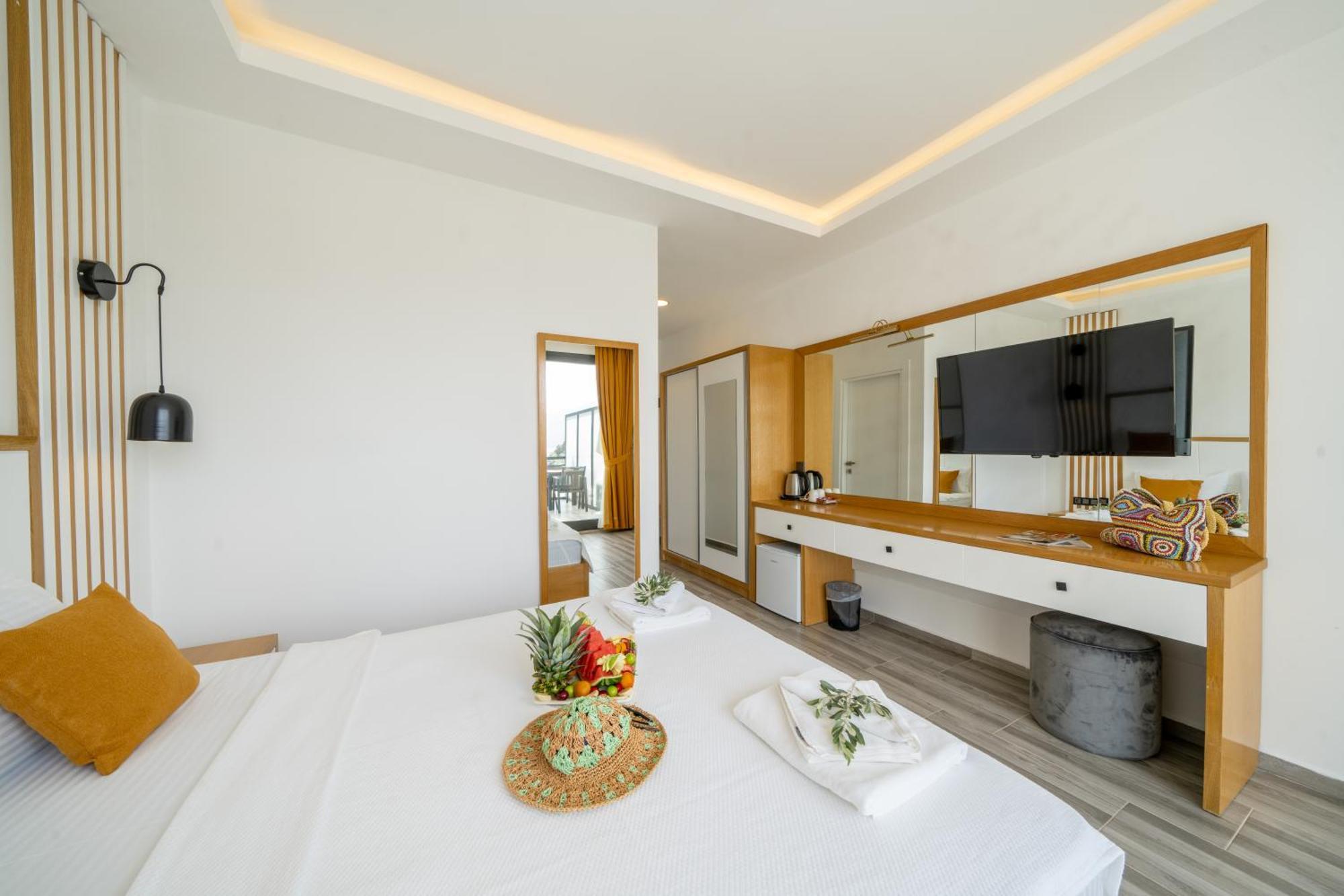 Kalkan Beach Park Hotel Каш Екстер'єр фото